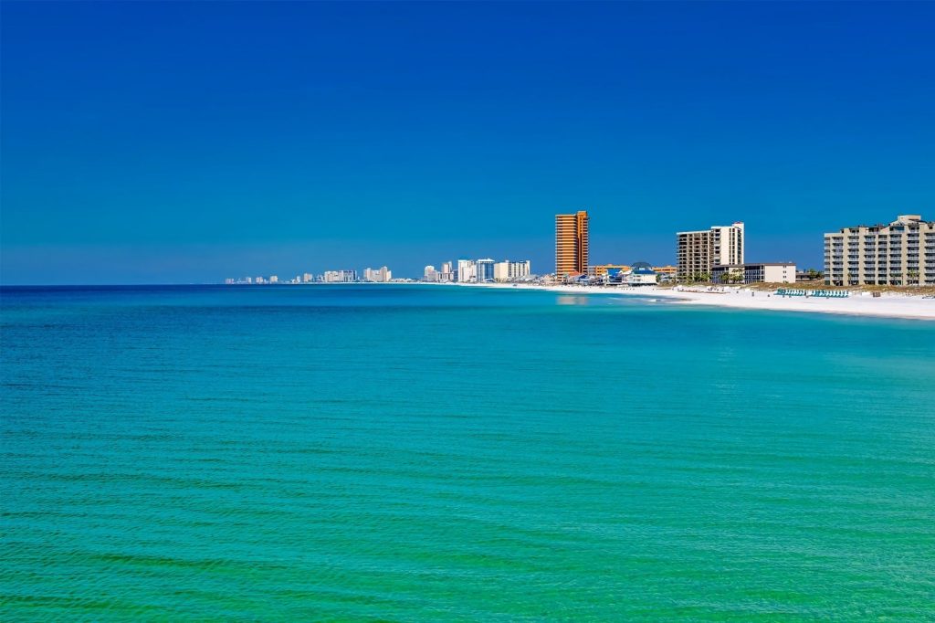 Panama City Beach FL moving services - Professional movers packing boxes